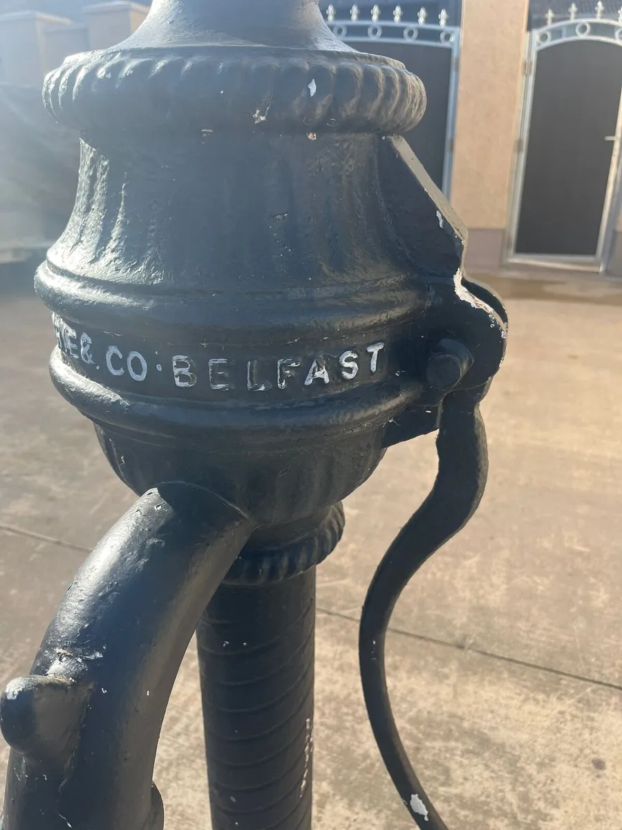 Original antique cow tail pump w - Image 3