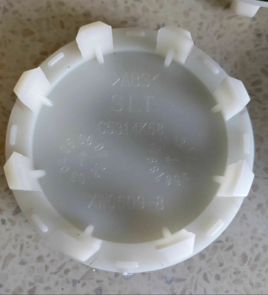 KIA centre caps (New logo) FREE POST - Image 2