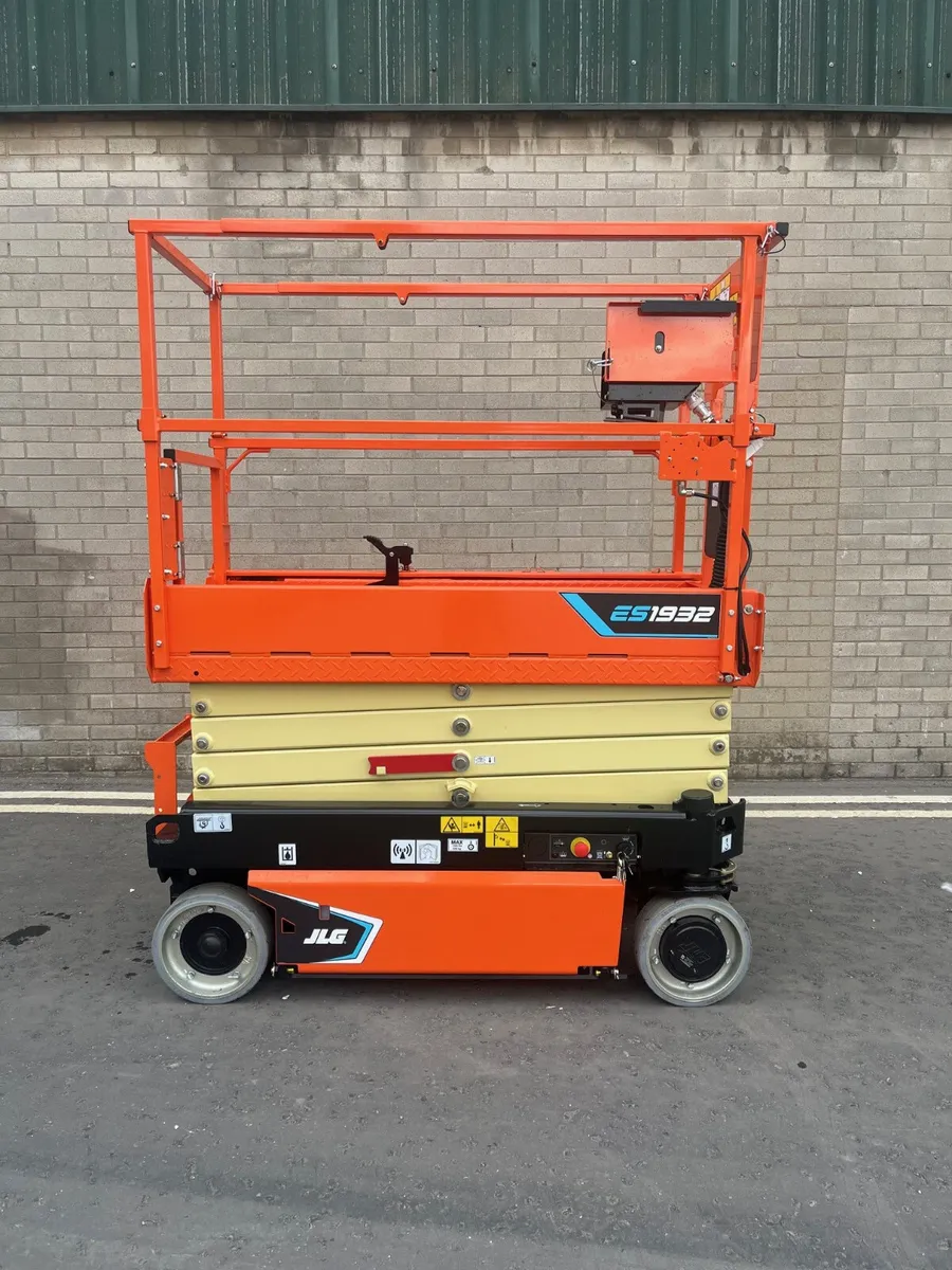 New JLG ES1932 Electric Scissor Lifts - Image 1
