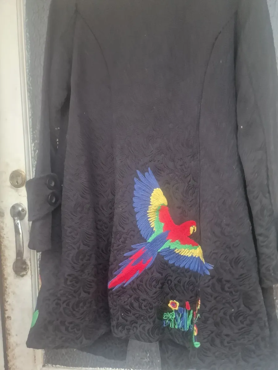 Ladies coat - Image 2