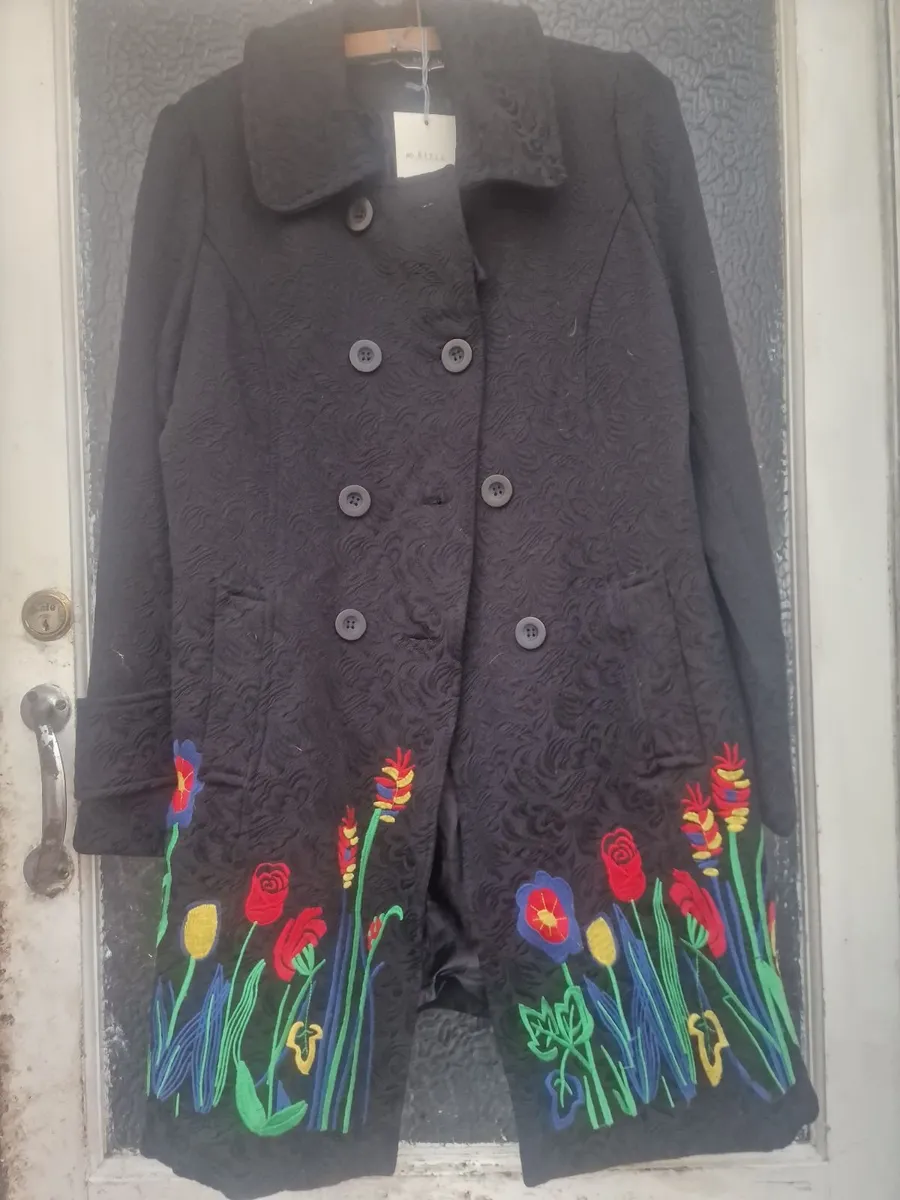 Ladies coat - Image 1
