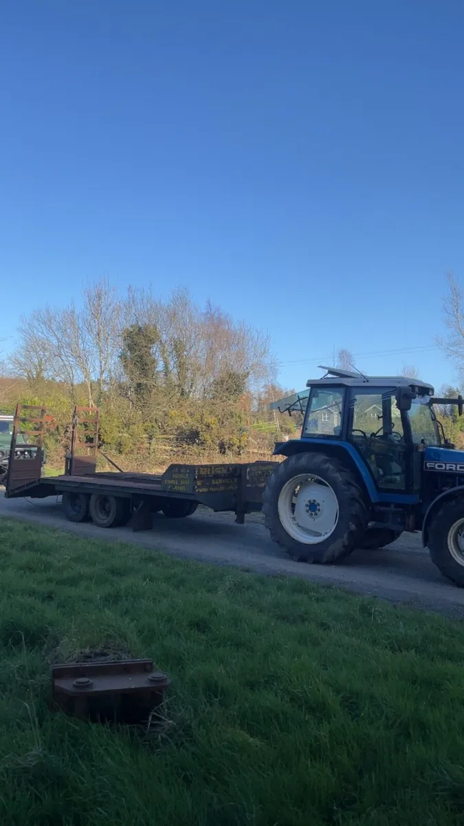 Low loader - Image 1