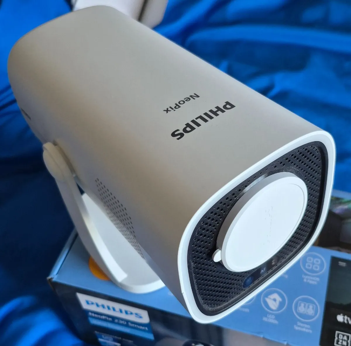 Philips Neopix 230 Smart Projector - Image 3