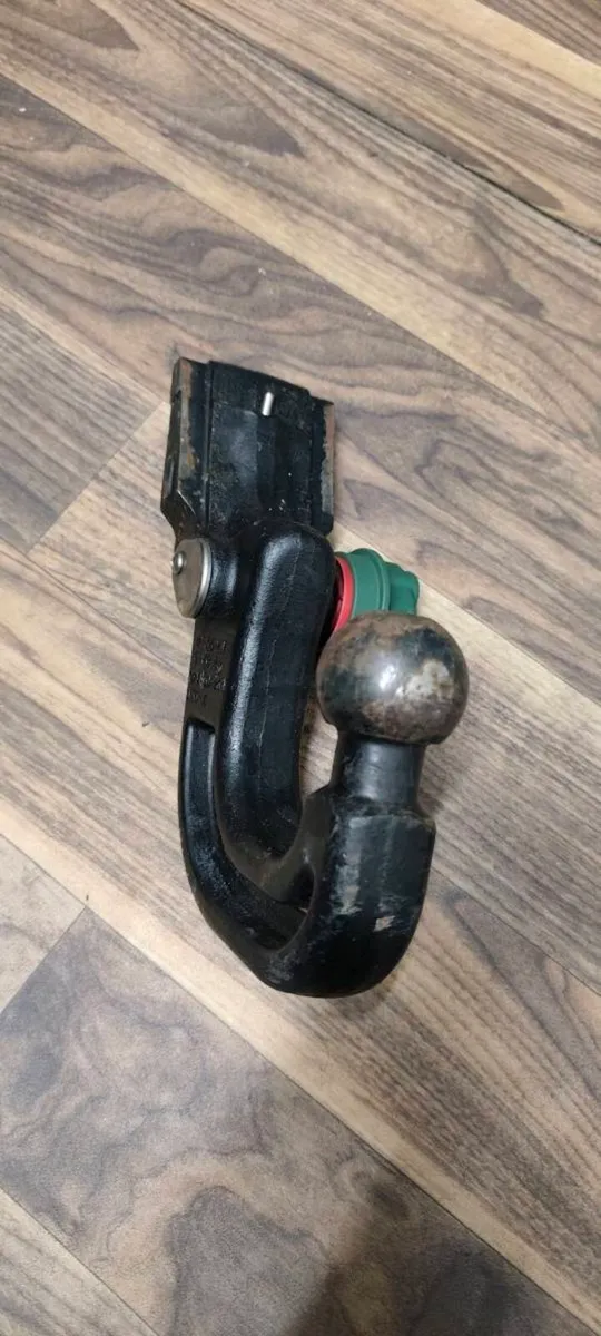 Land rover discovery 4 tow bar removable - Image 2