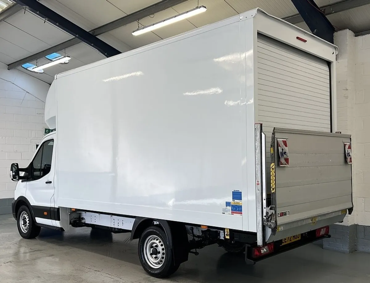2023 Ford Transit Luton Box Van - Image 4