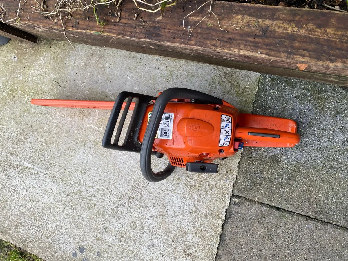 Husqvarna 236 X-TORQ 14 inch bar very good - Image 4