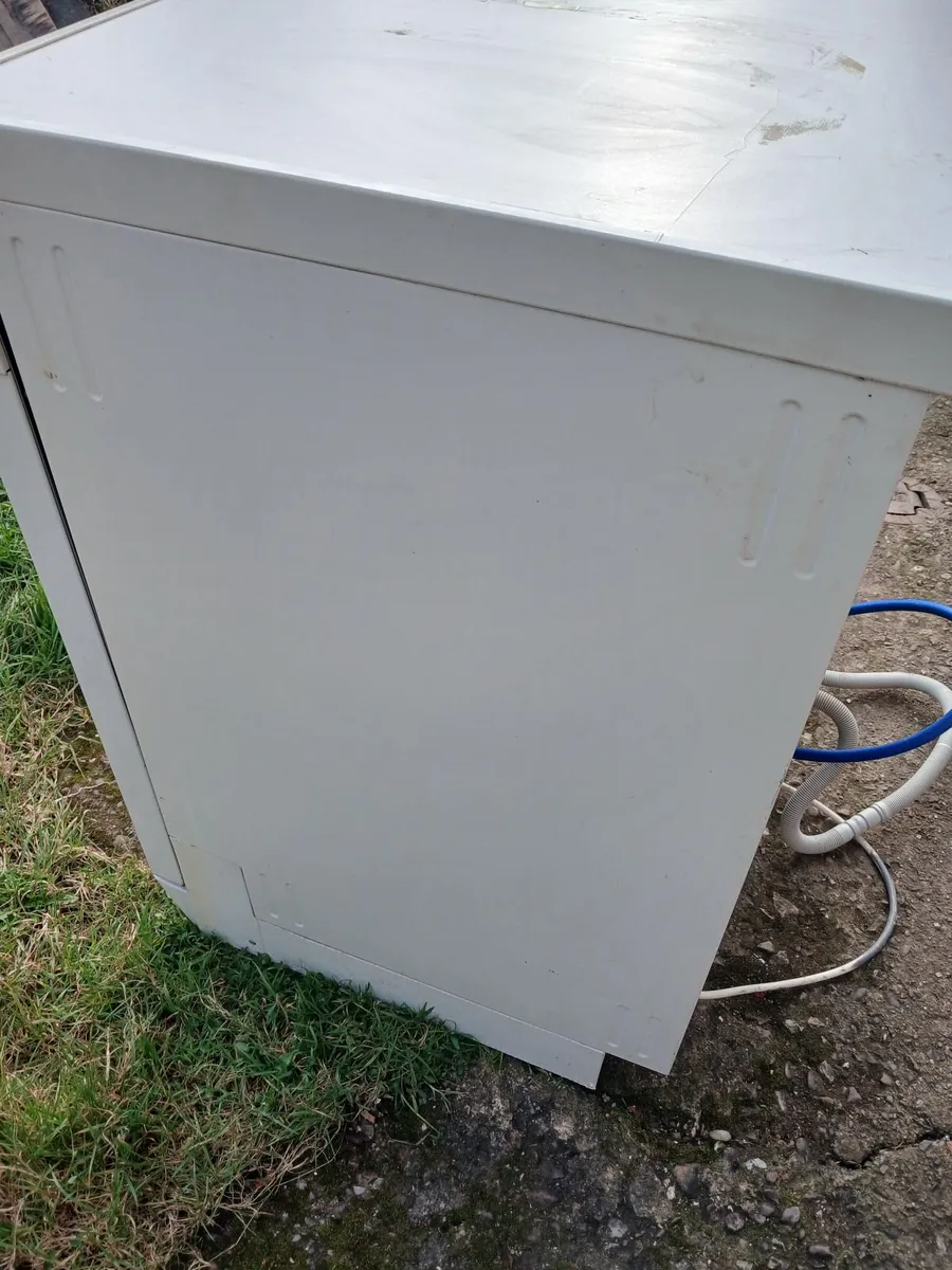 Bosch Dishwasher - Image 1