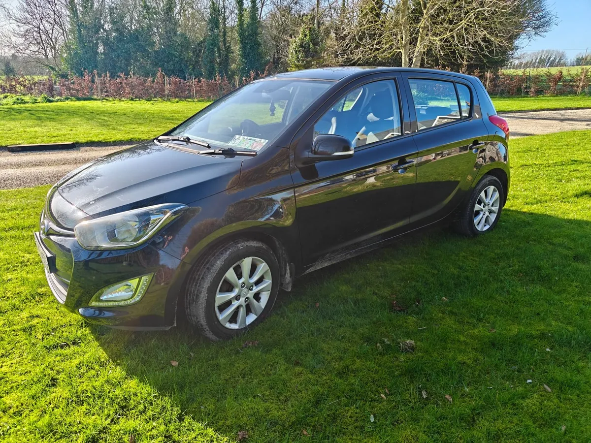 Hyundai i20 2013 - Image 2