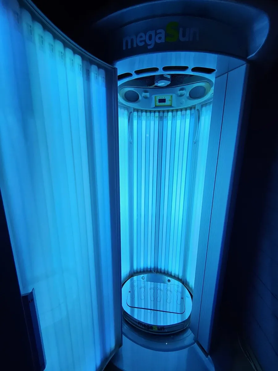 Tanning Bed - Image 1