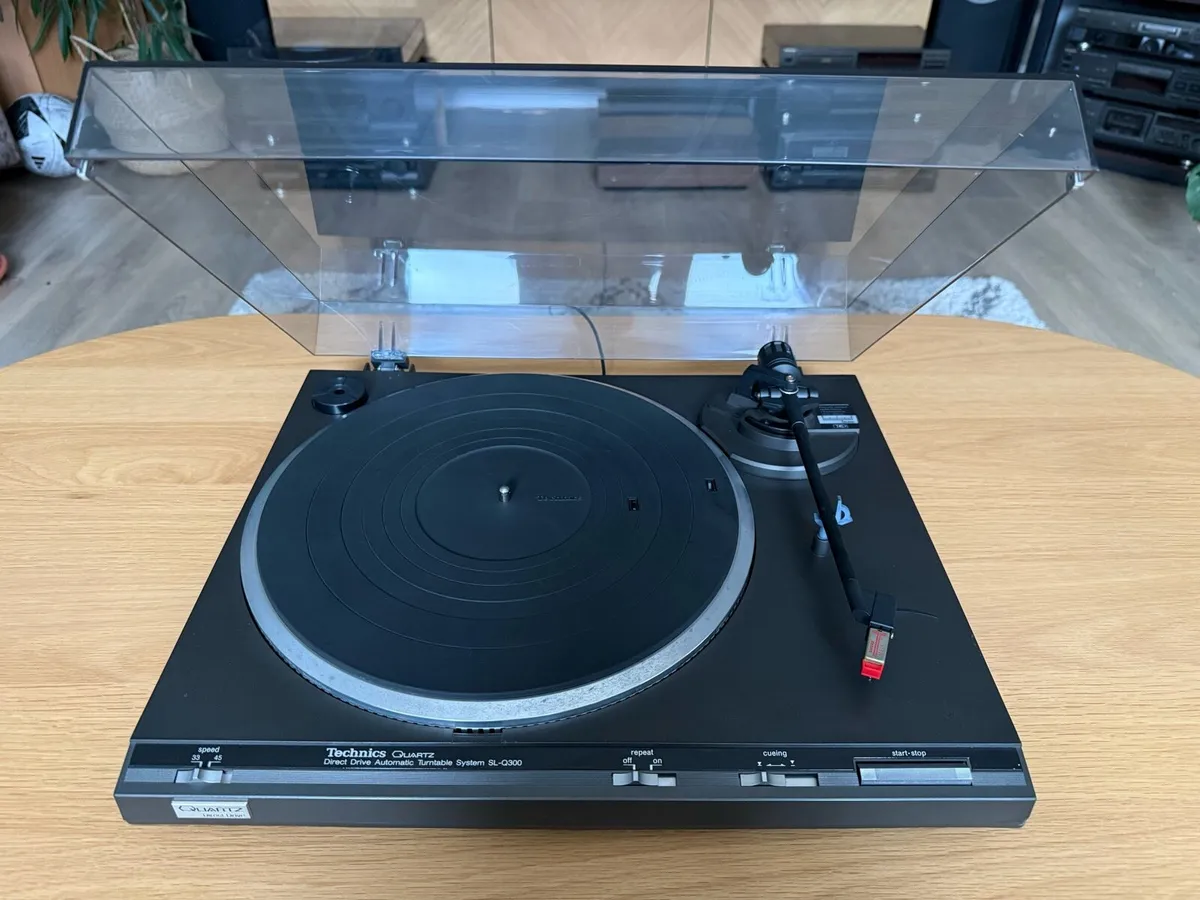 Technics Q300 turntable/recorder - Image 4