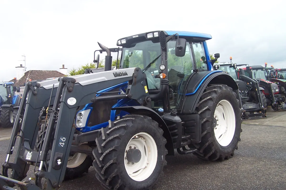 2013 Valtra N123 C/W Loader - Image 3