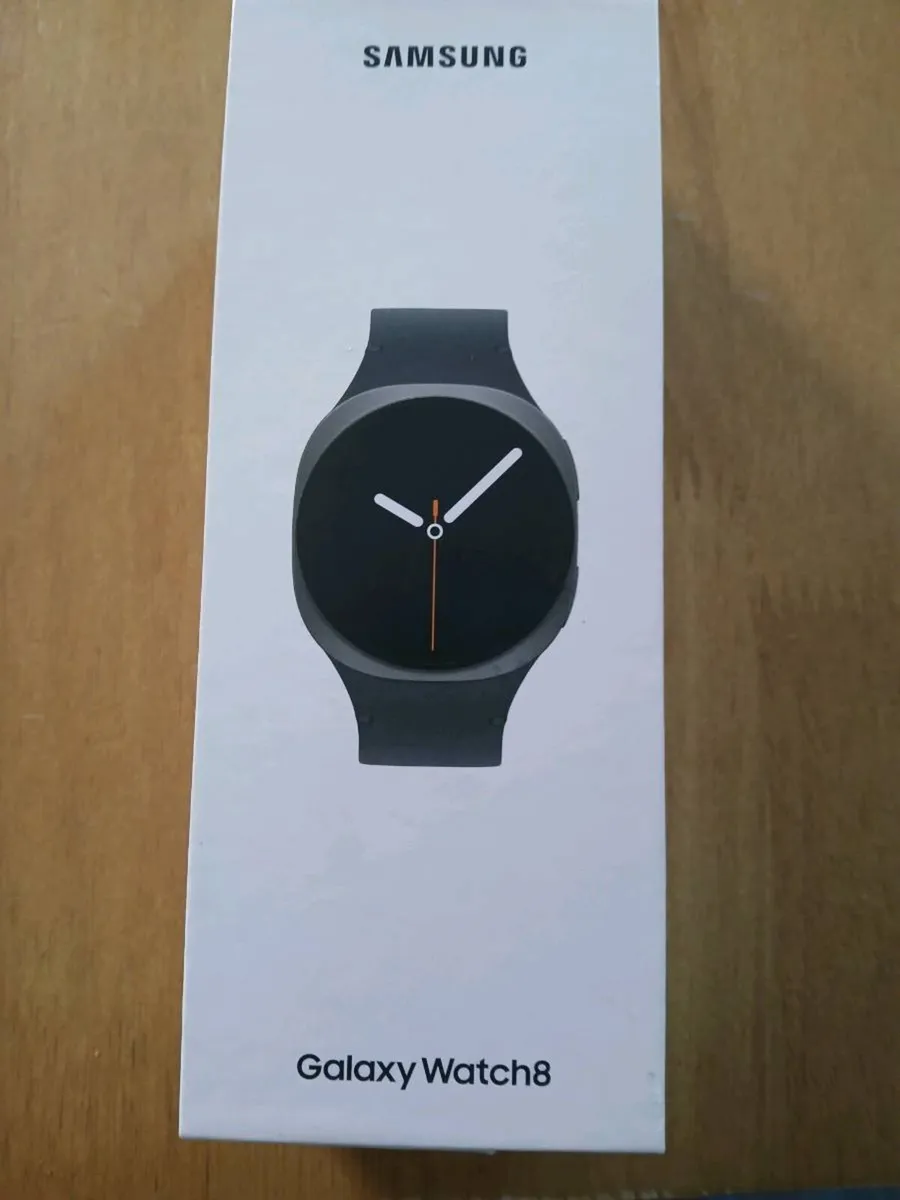 Samsung smart watch 8 - Image 1