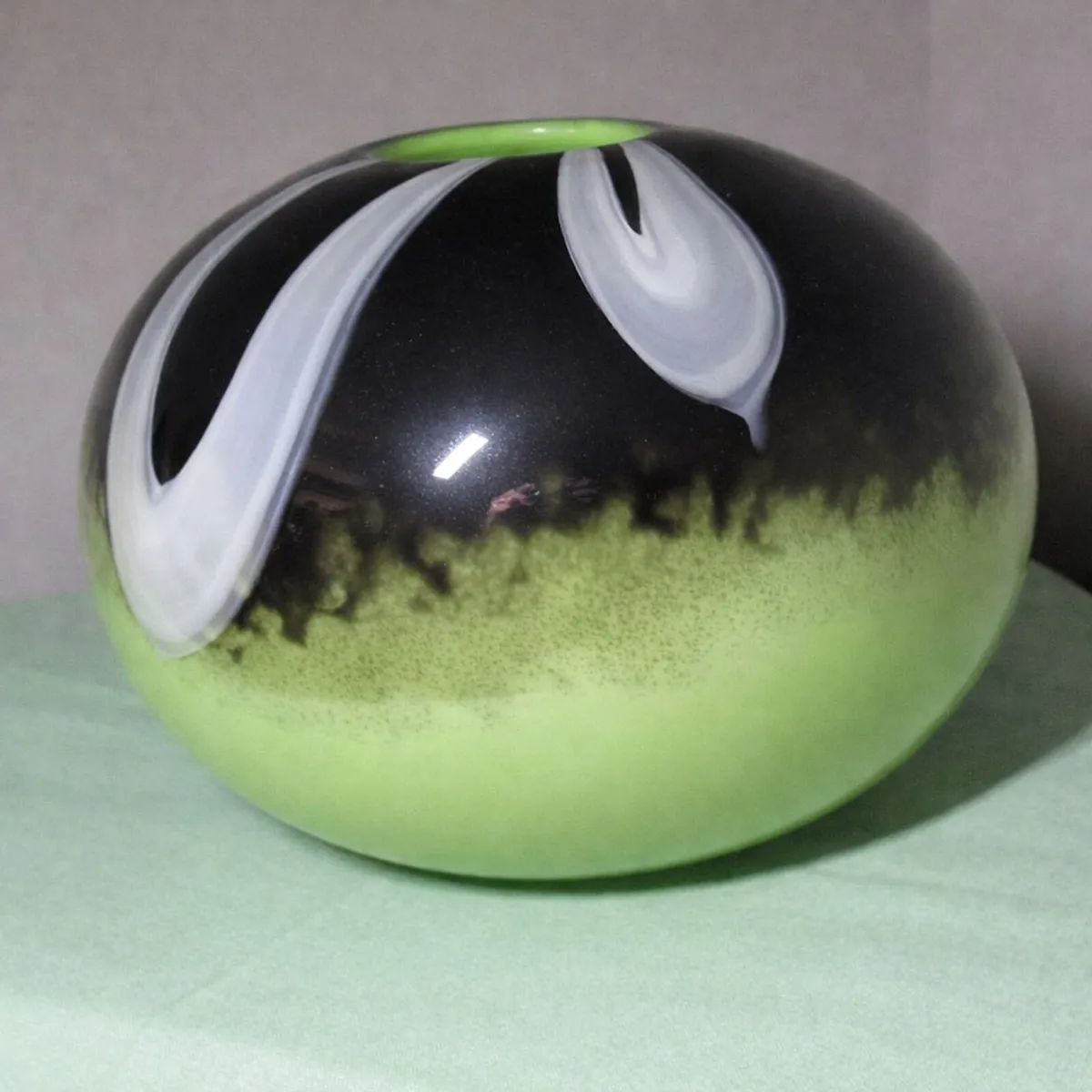 Modern Decorative Glass Vase – Brown & Lime Green - Image 2