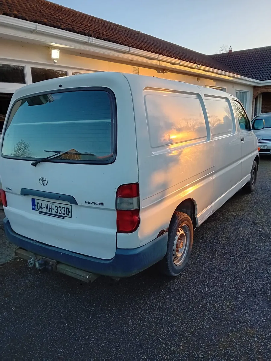 Toyota Hiace - Image 2
