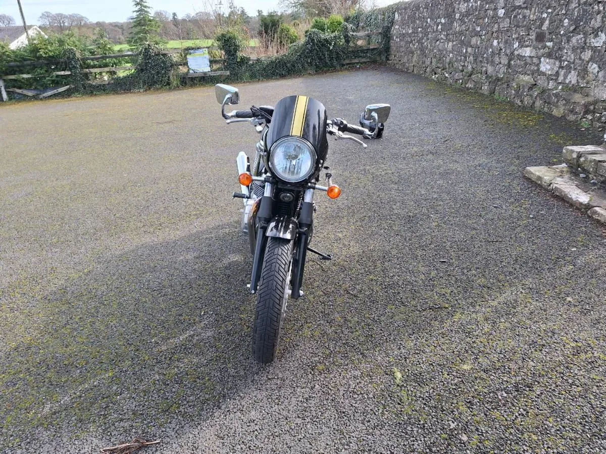 Triumph Thruxton 900 - Image 3