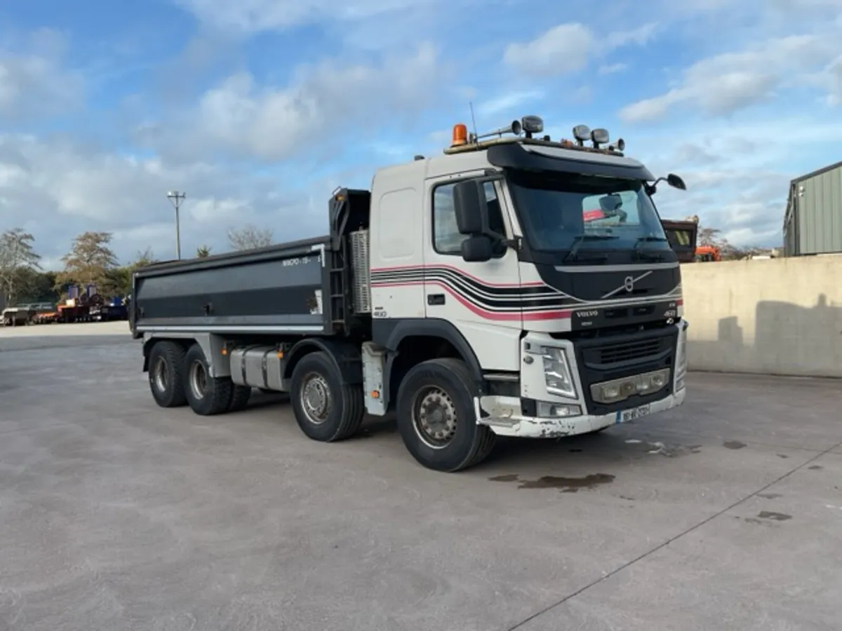 2016 Volvo FM460 8x4 Tipper - Image 1