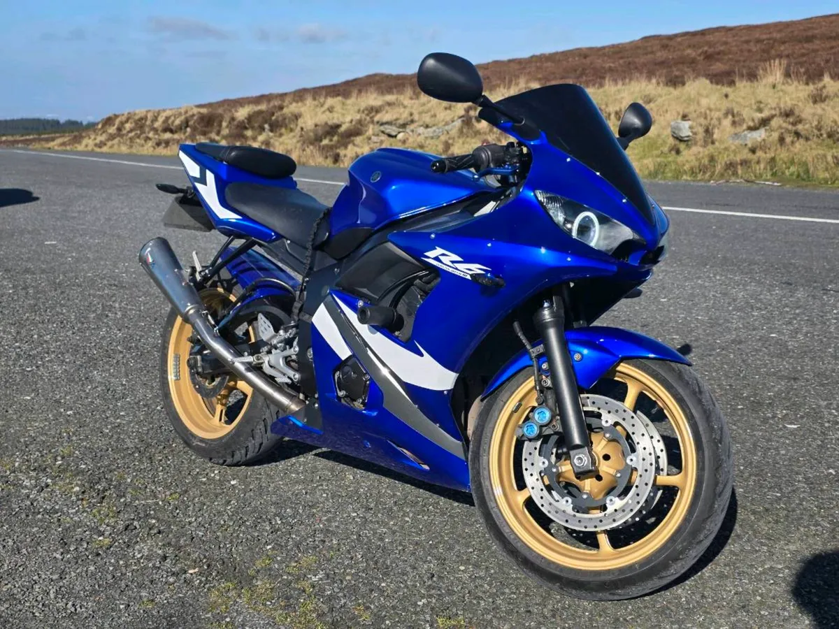 2004 yamaha r6 - Image 1