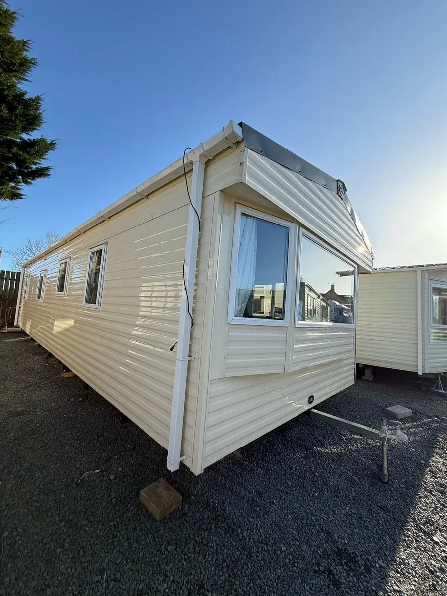 Abi summer breeze 37-12 3 bed TPS caravan sales - Image 2