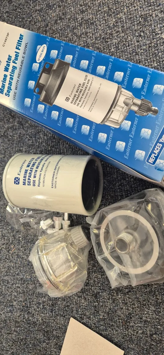 Water separation fiel filter with glass bowl