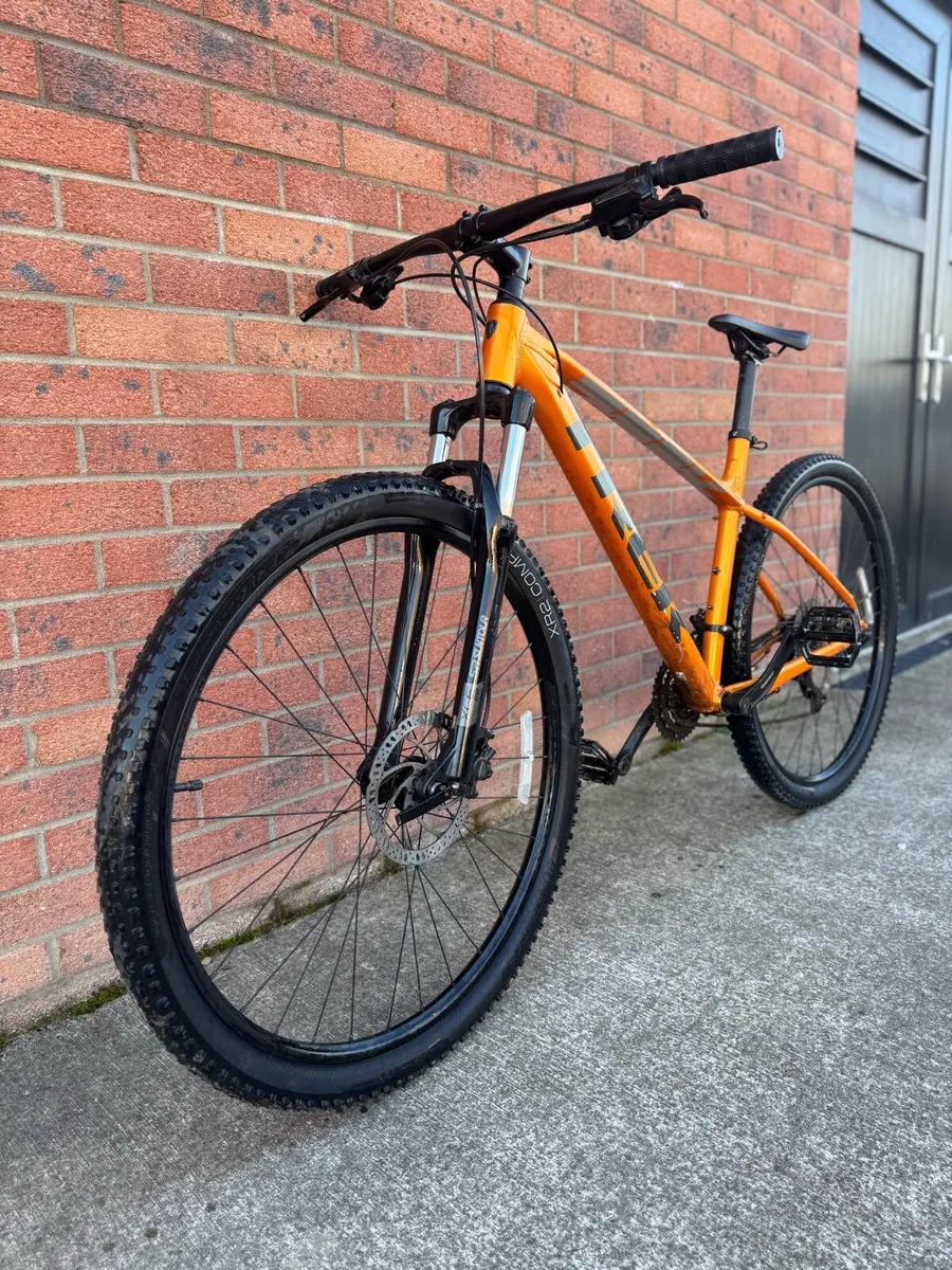 Trek Marlin 5 29” MTB - Image 3