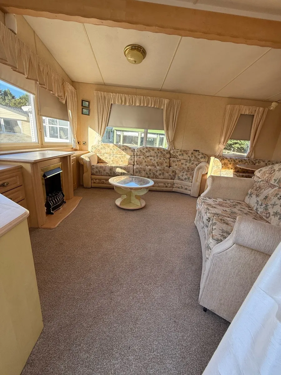 Devon 37-12 3 bed Full winter pack At TPS caravan - Image 3