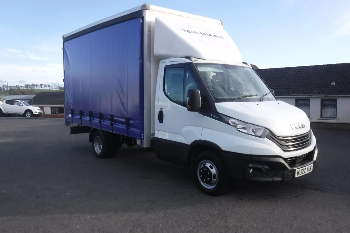 Iveco Daily 2022 13FT 6" curtainsider . - Image 1