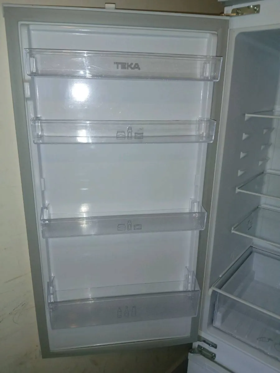 Fridge freezer - Image 2