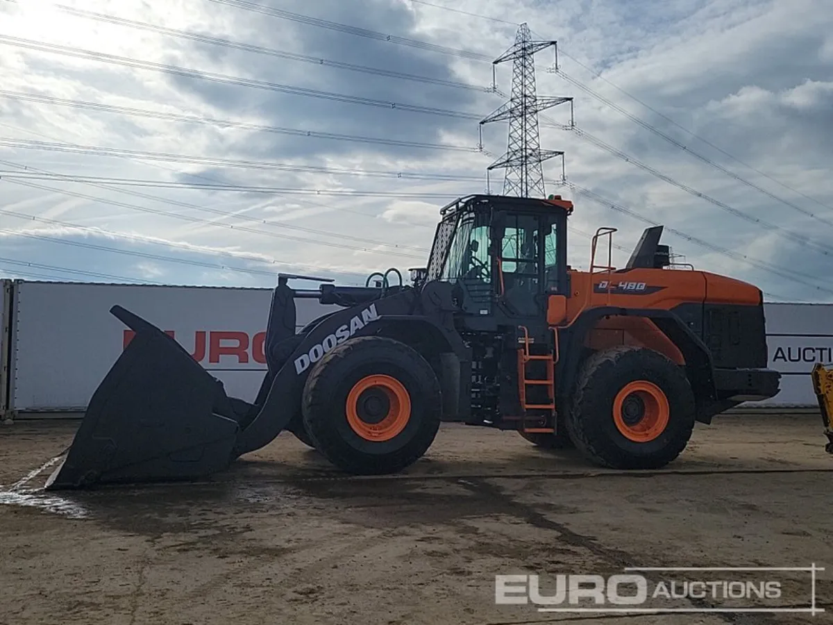 2022 Doosan DL480-7 - Image 2