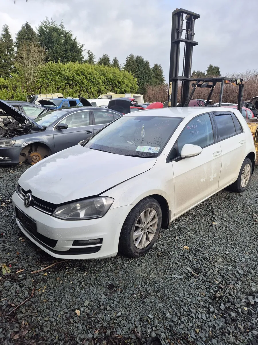 Volkswagen Golf - Breaking only - Image 3