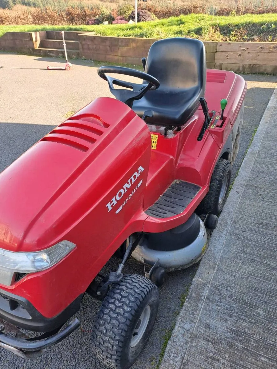 Ride on lawnmower Honda hf2417 - Image 2