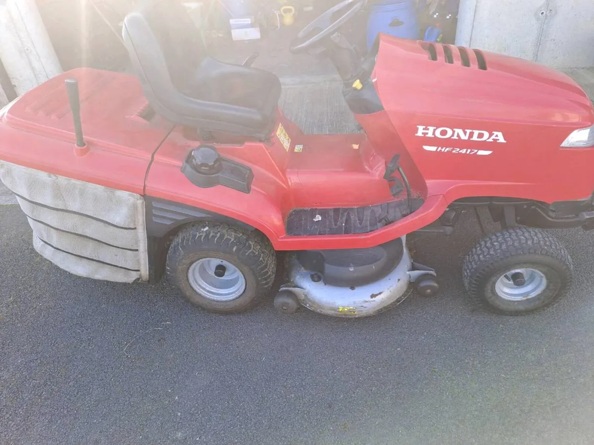 Ride on lawnmower Honda hf2417 - Image 4