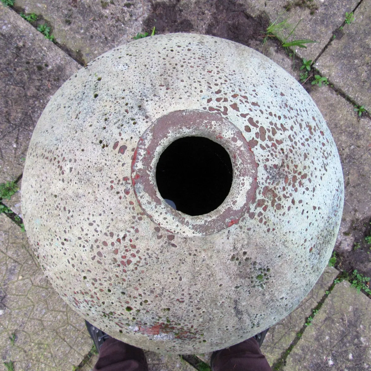 Large Decorative Garden Pot / Stone Urn - Image 2