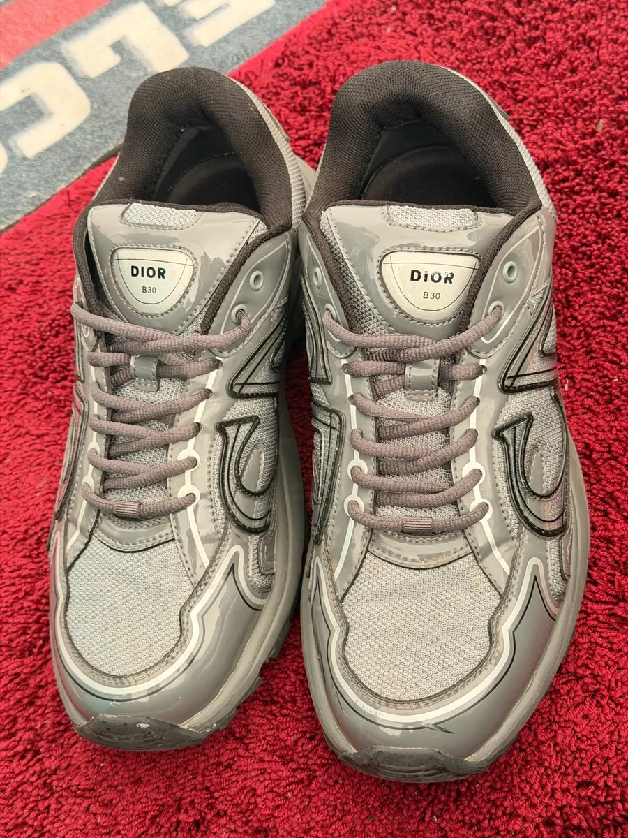 Dior B30 Authentic- worn Once- size 43  Receipt - Image 1