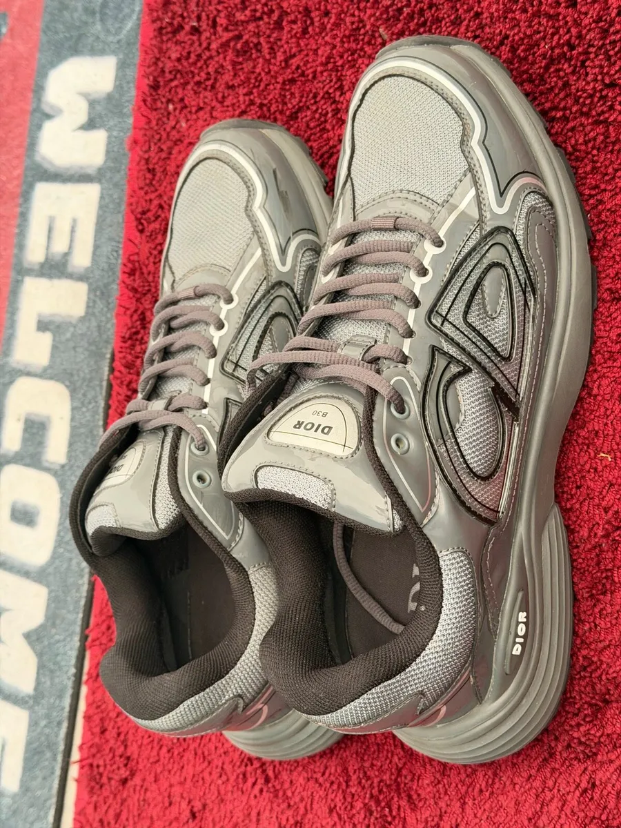 Dior B30 Authentic- worn Once- size 43  Receipt - Image 2