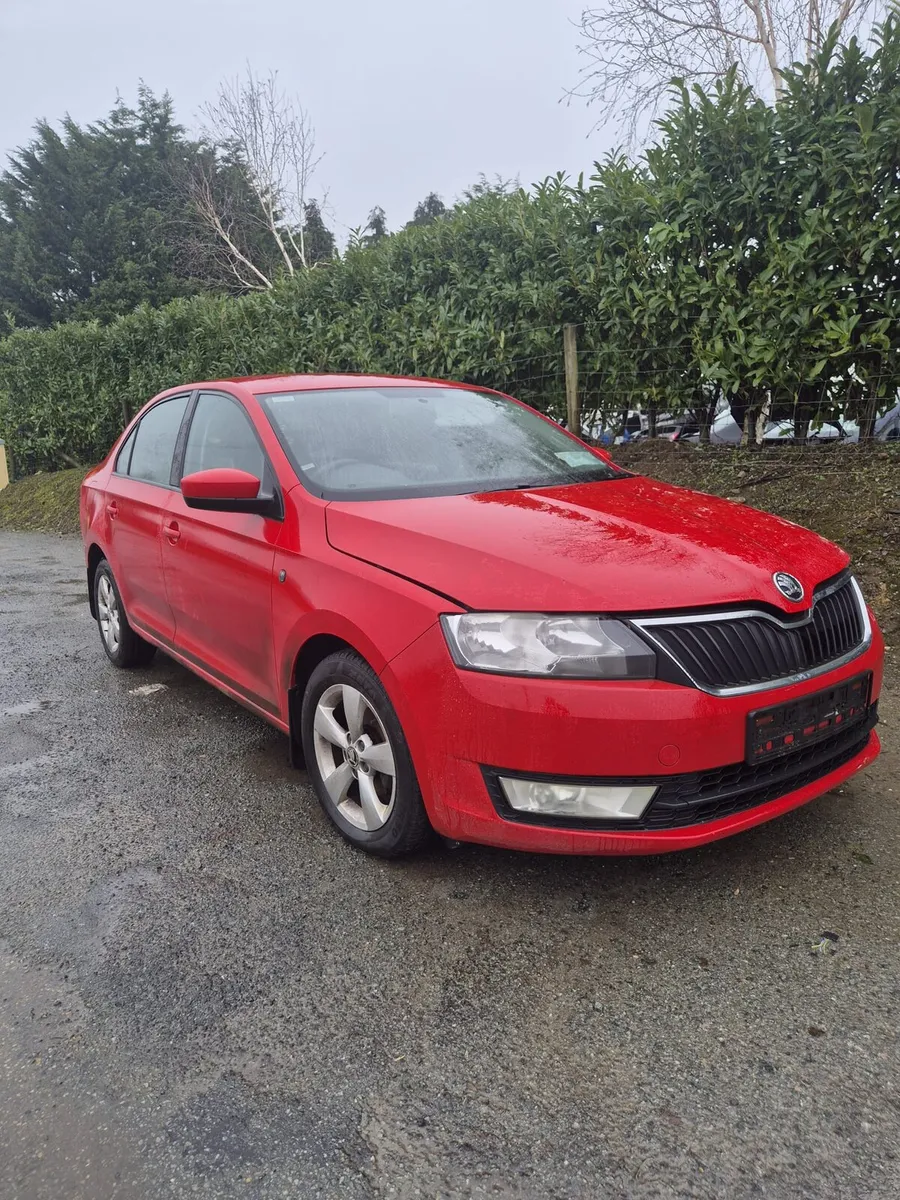 Skoda Rapid - Breaking only - Image 3