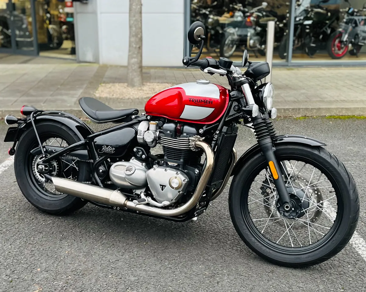 TRIUMPH BONNEVILLE BOBBER €245 per month - Image 2