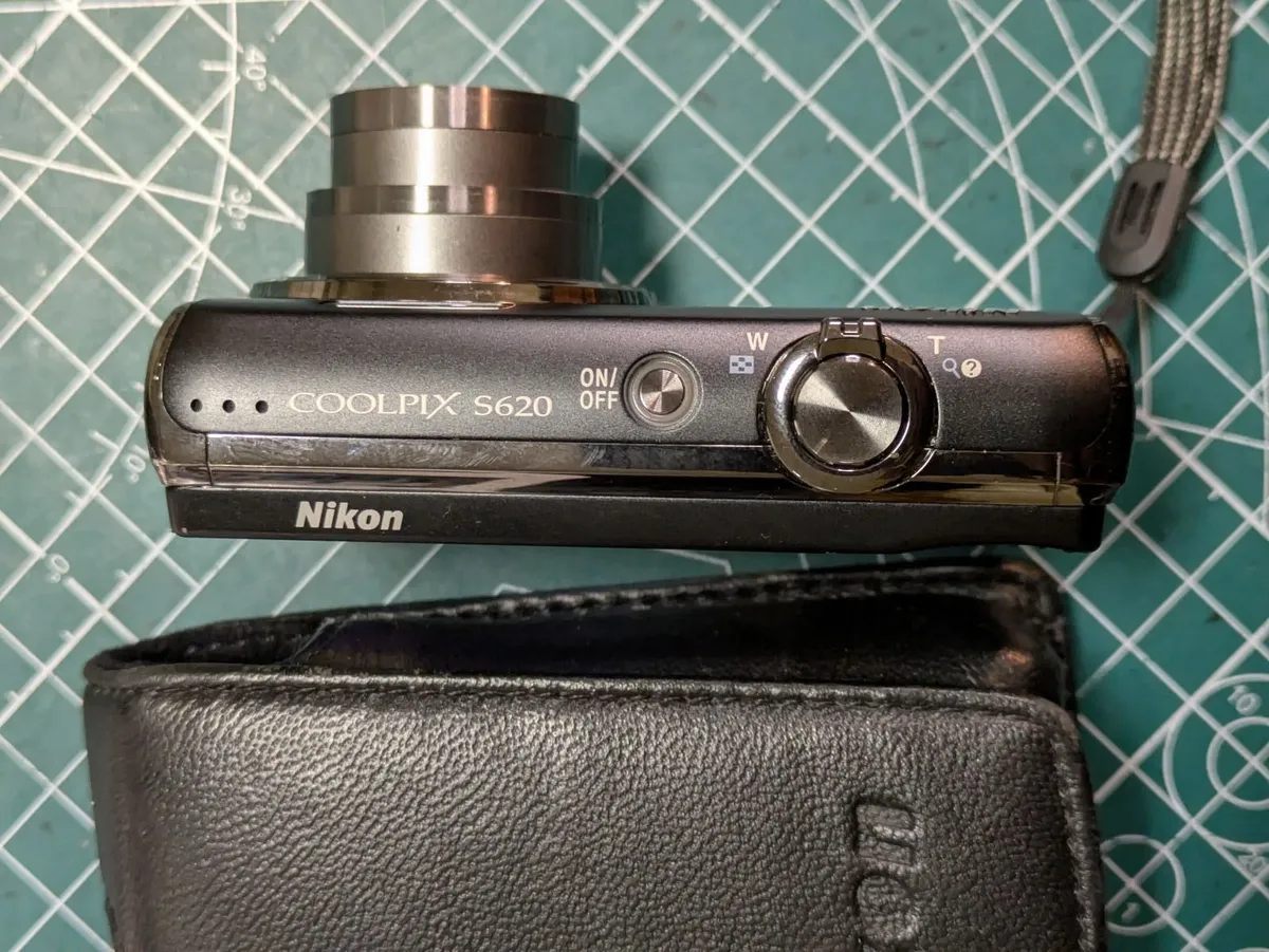 Nikon Coolpix S620 12MP CCD🌈 compact camera - Image 2