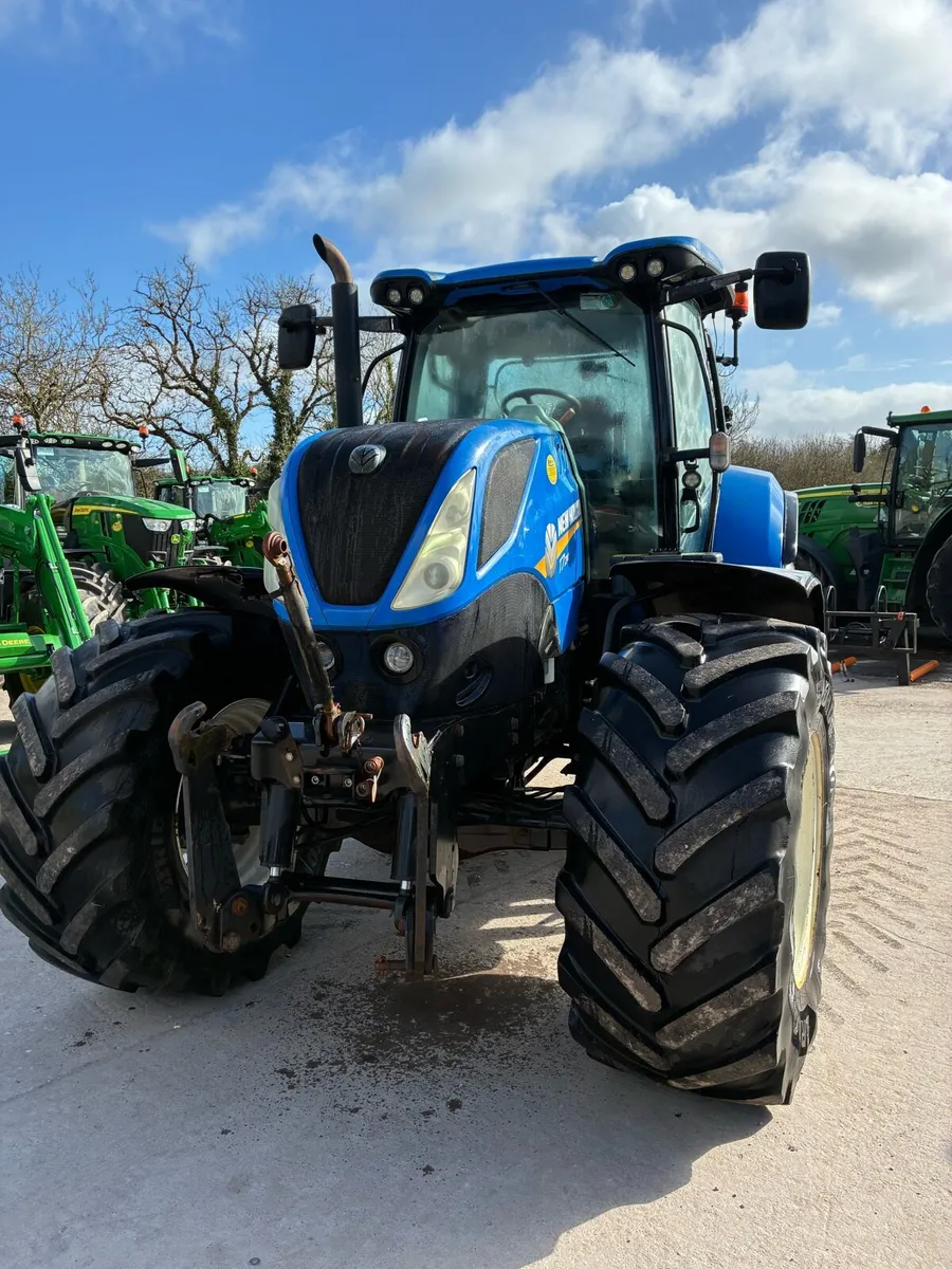 New Holland T7.210 - Image 2