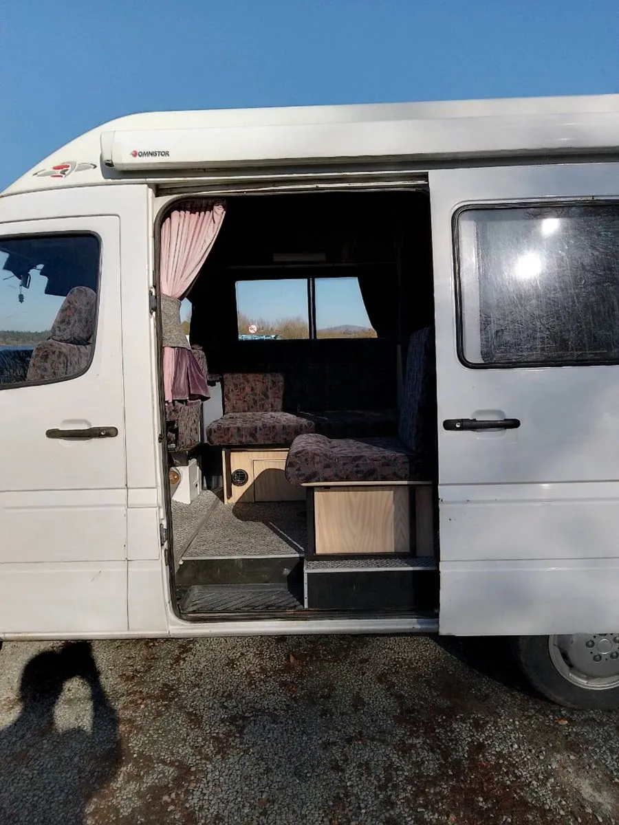 Leisuredrive mercedes motor caravan - Image 4