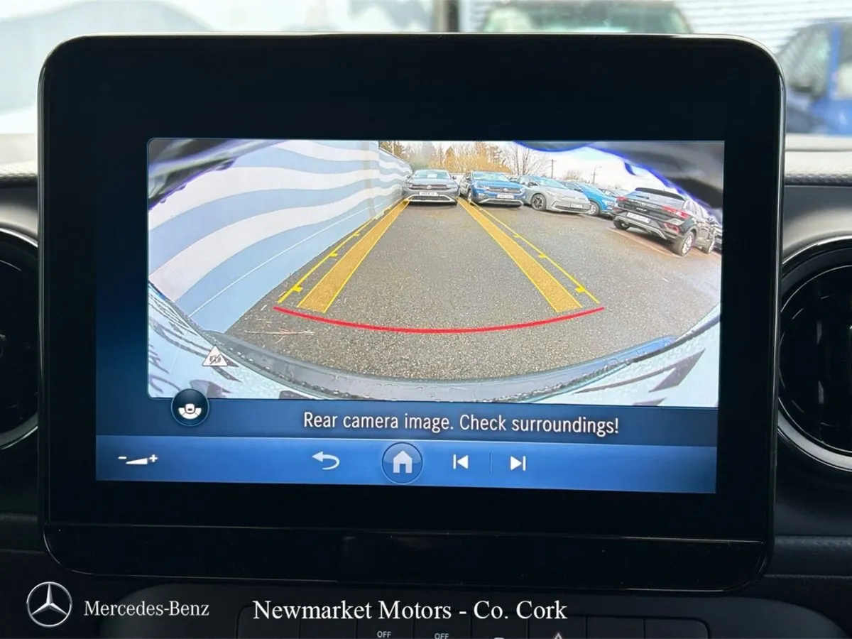 Mercedes-Benz Citan THREE SEATER DIESEL 110BHP DIE - Image 4