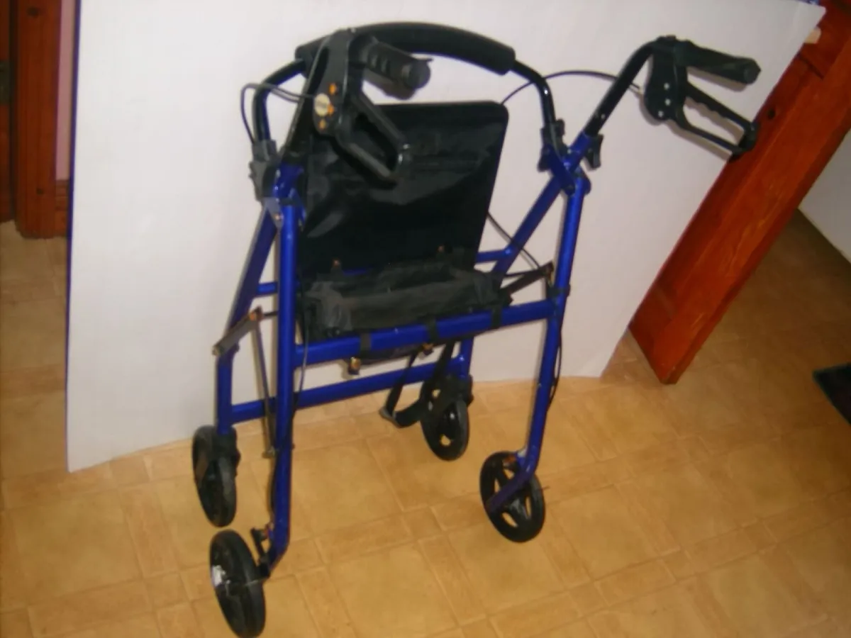 Mobility Rollator Walker + storage, brakes - Image 2