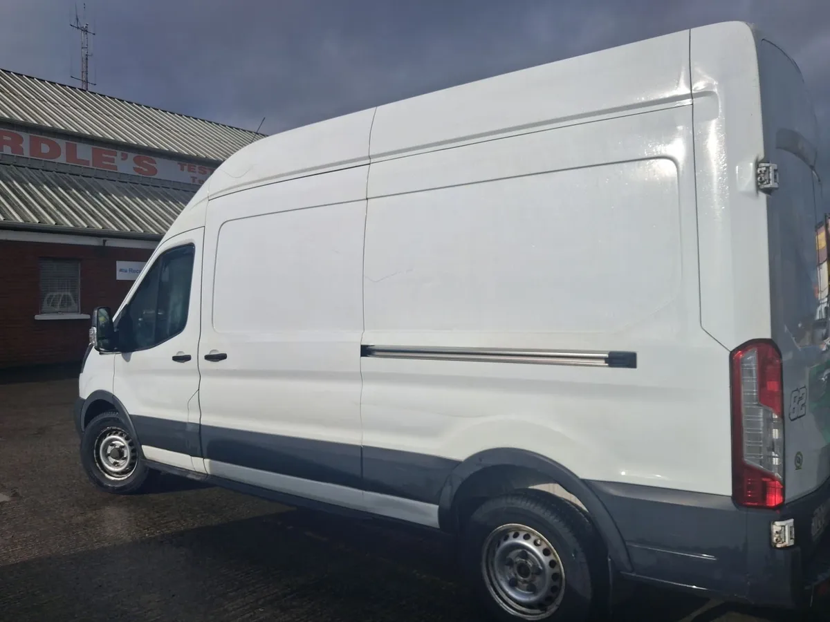 Ford Transit 2017 - Image 2