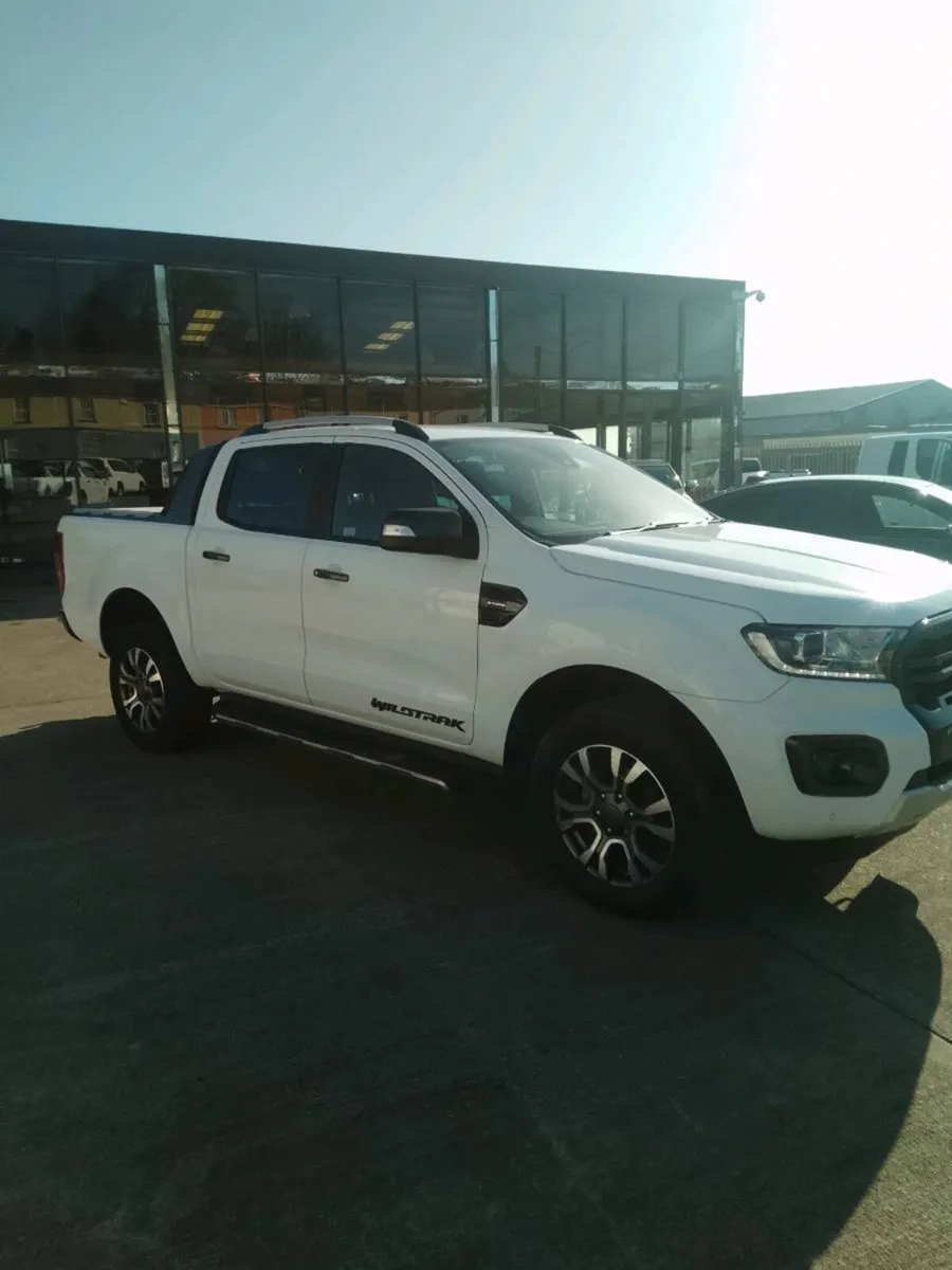 2 ford ranger wildtrack 2022 white and black - Image 1