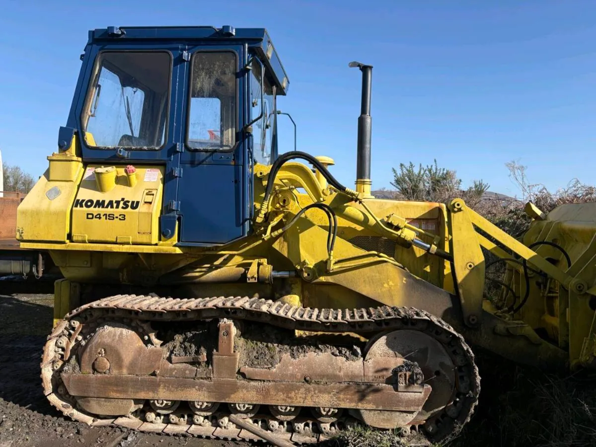 Komatsu track loading shovel - Image 4