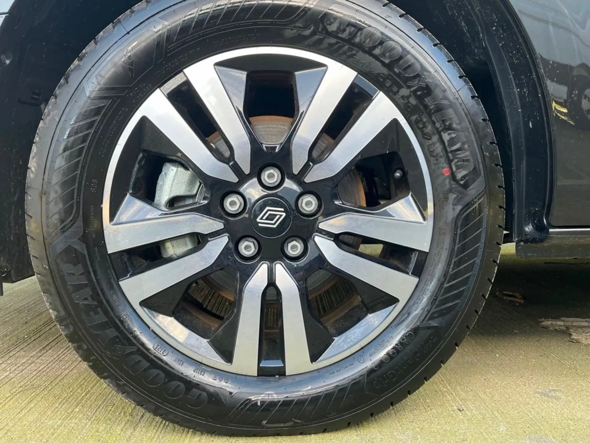 Renault Trafic  LL30 Blue DCI 170 Sport AUTO - Image 4