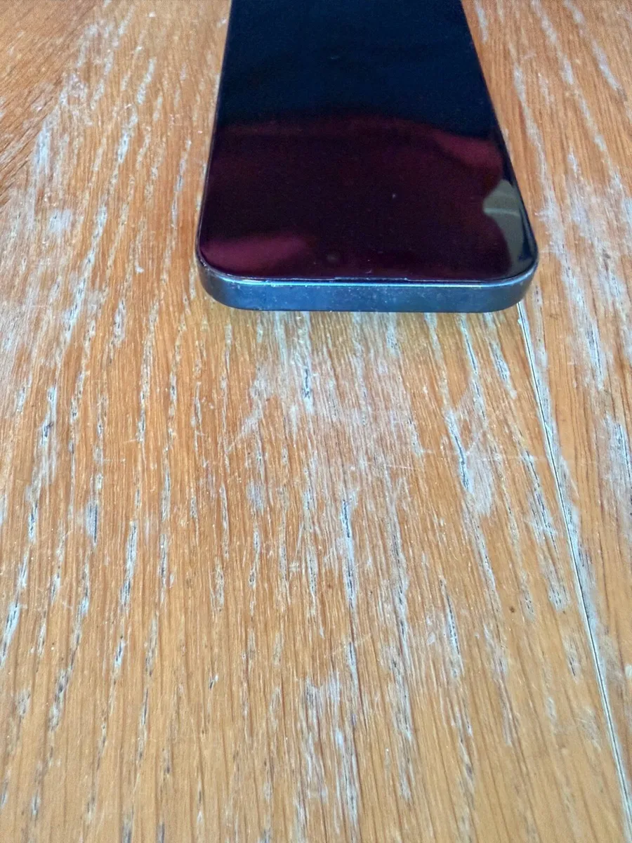 iPhone 15 Pro 256gb Unlocked - Image 4