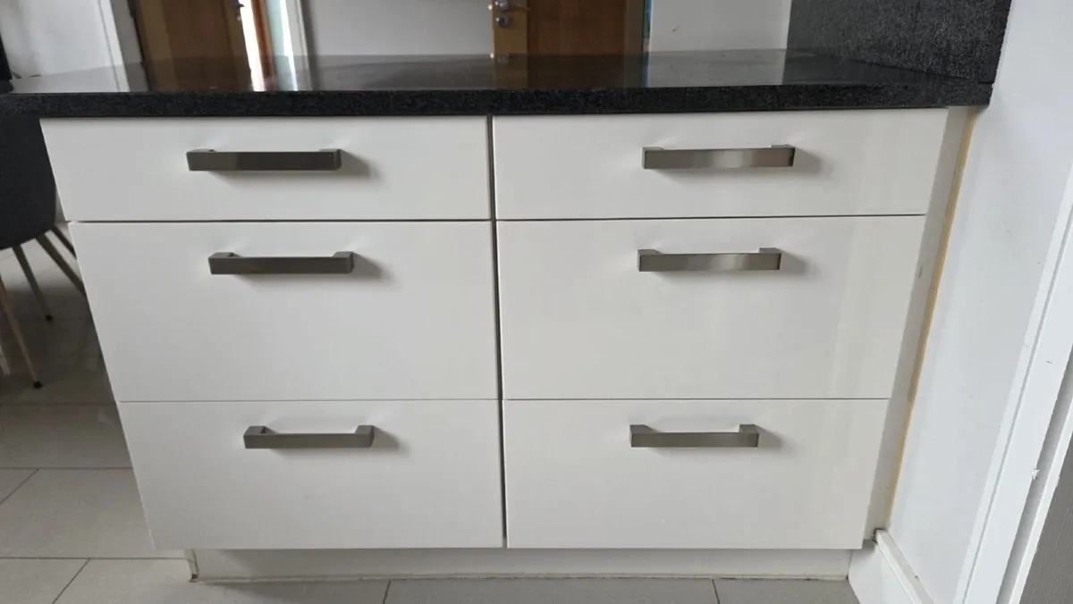 Kitchen and Worktop - Image 2