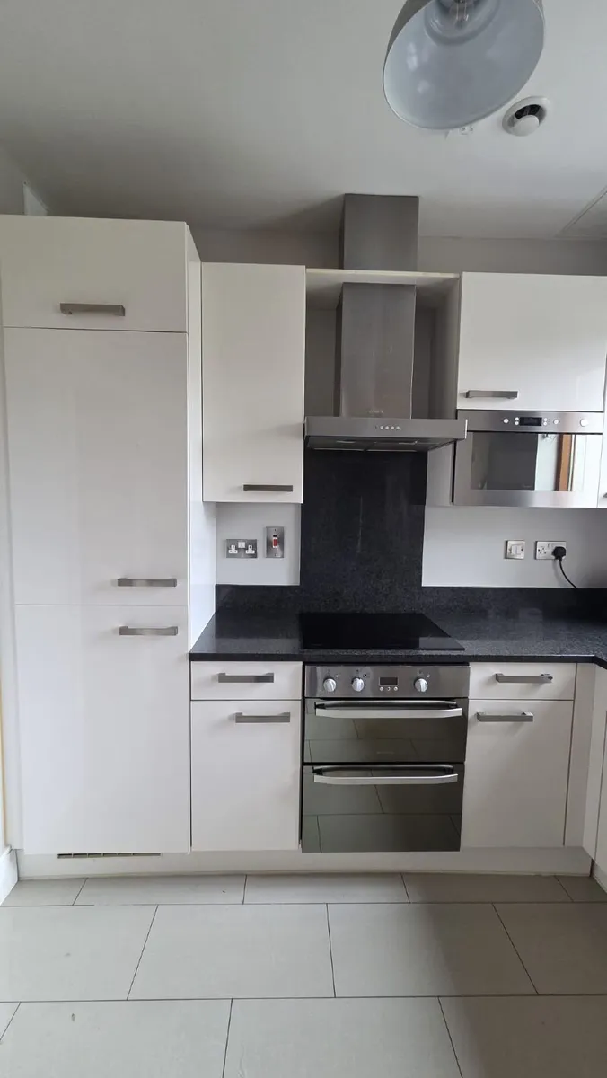 Kitchen and Worktop - Image 3