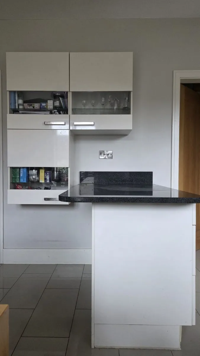 Kitchen and Worktop - Image 4