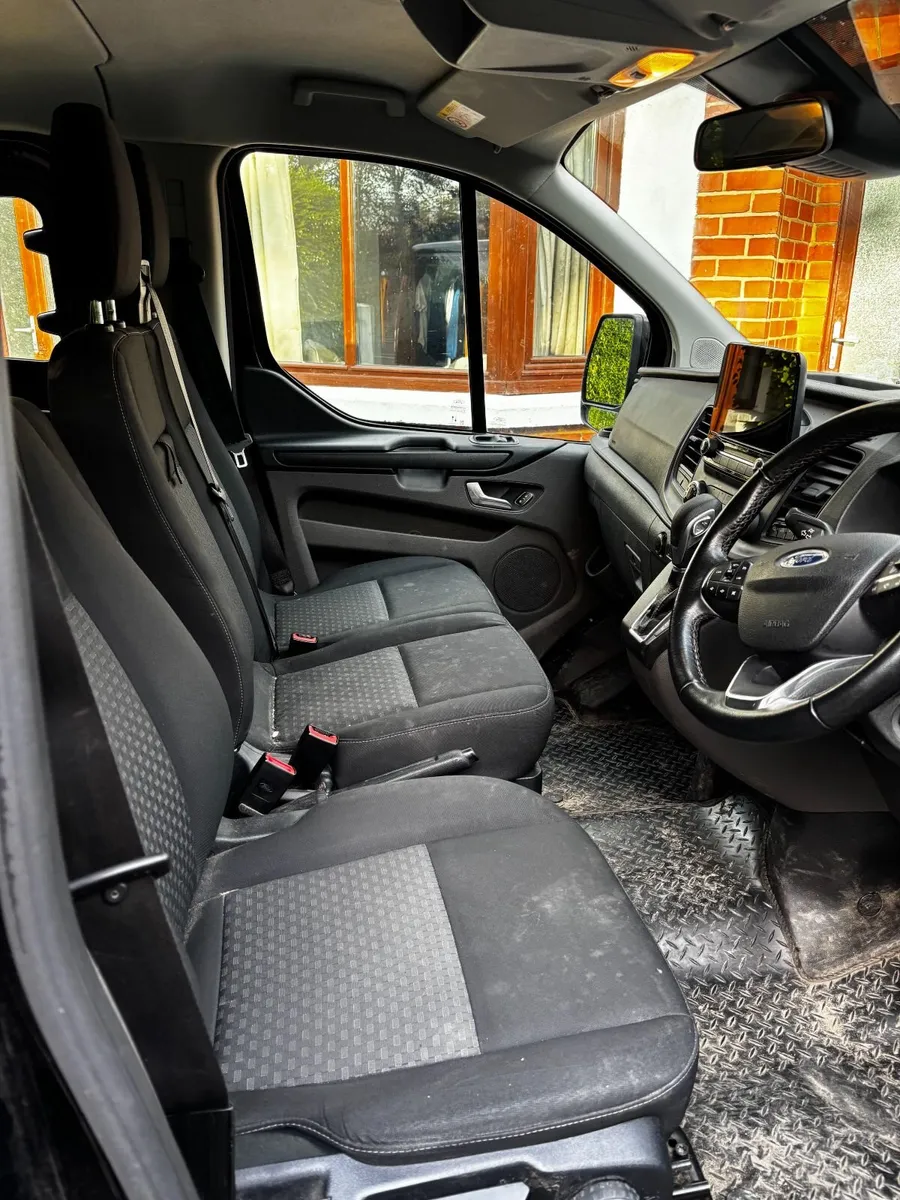 212 Ford Custom Transit Van - 9 Seater - Image 3